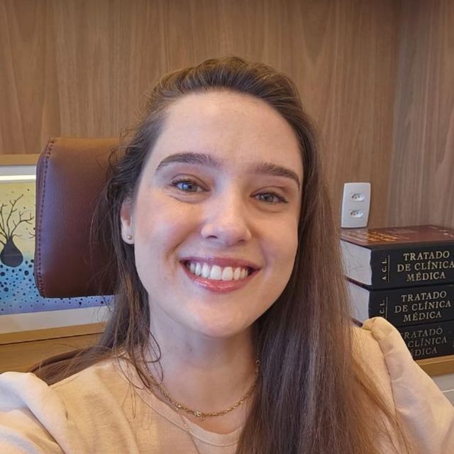 Juliana Denecke Marinari Rodrigues, Psiquiatra Niterói