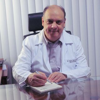 Ampliar imagem: Imero Couto, Neurocirurgião Pouso Alegre