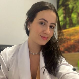 Ampliar imagem: Isa Depe, Otorrino Bom Sucesso