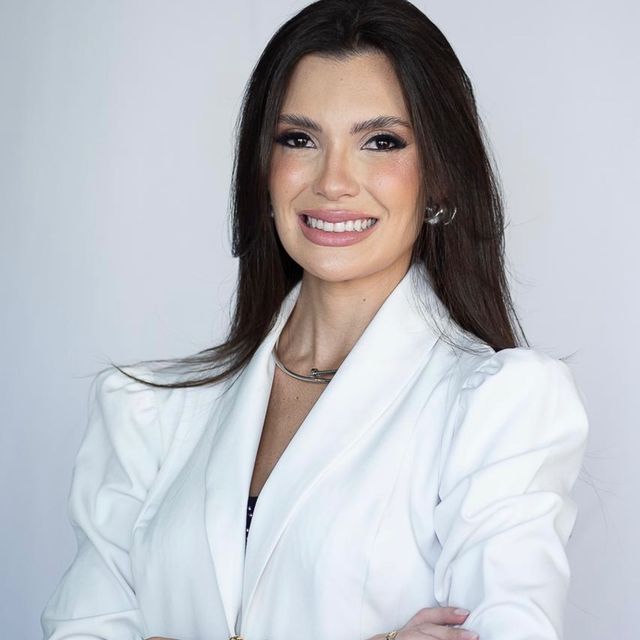 Giovanna  Feliciano Pires Silva, Médico clínico geral Assis