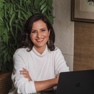 Julia Ocampo, Dermatologista São Paulo