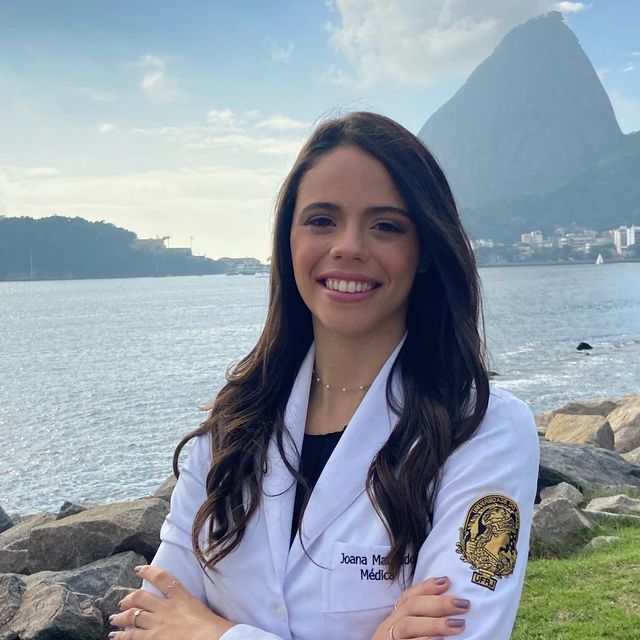 Joana Machado, Cirurgião pediátrico Rio de Janeiro