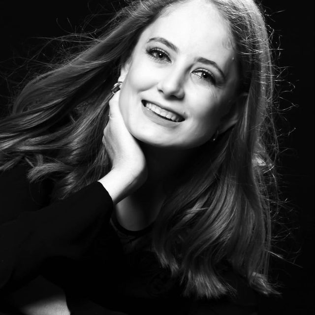 Ana Paula Ruthes, Médico clínico geral Curitiba