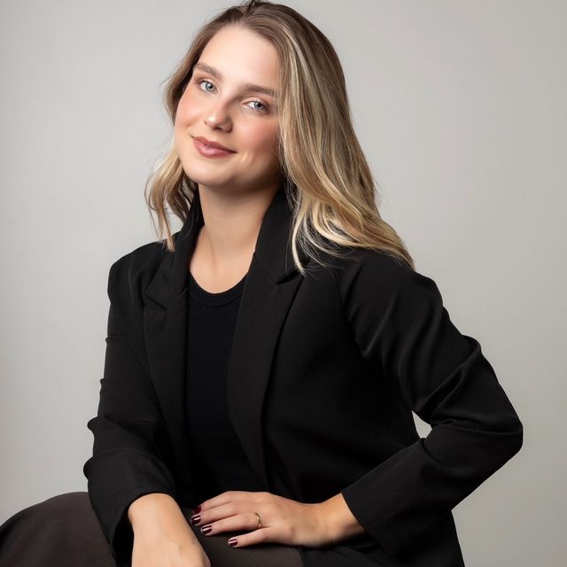 Samira Garcia da Silva Brum, Dermatologista Macaé