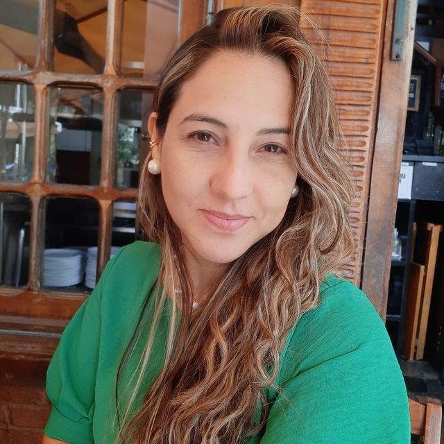 Renata Caballero, Psicólogo Curitiba