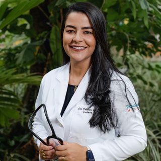 Debora Amorim Castro, Pediatra Salvador