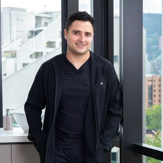 Acercar imagen: Pablo Cifuentes, Odontólogo Medellín