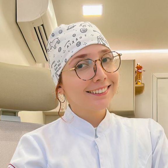 Carolina Coronado, Dentista Aracaju