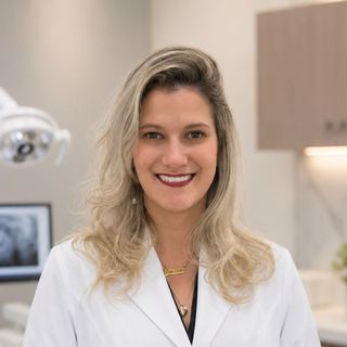 Vandressa De Marco, Dentista Sorocaba