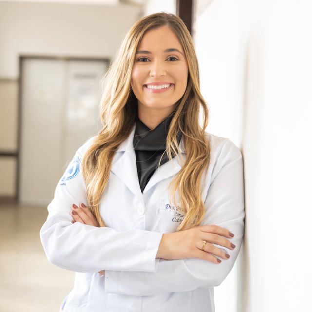 Bruna Bittencourt, Coloproctologista Recife
