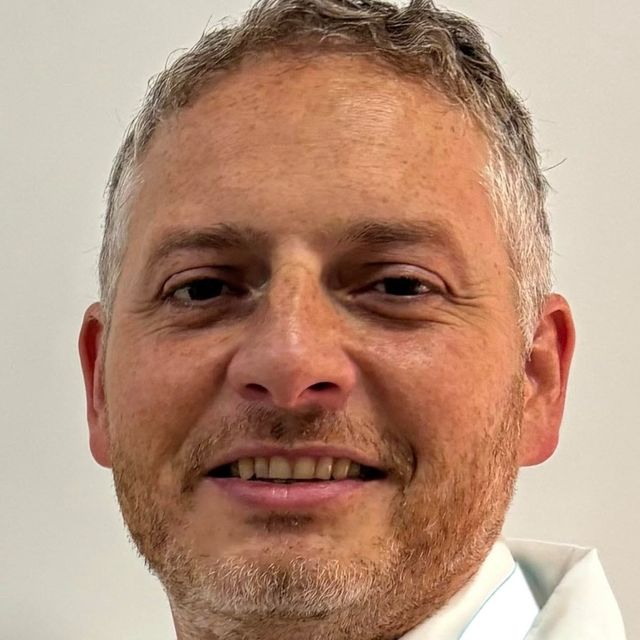 Cristián Gallardo V., Proctólogo Providencia