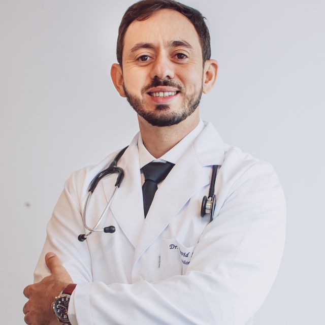 David de Oliveira Aguiar, Neurologista Camaçari