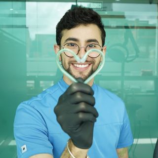 Acercar imagen: Bayron Leonardo Garcia Hoyos, Odontólogo Bogotá