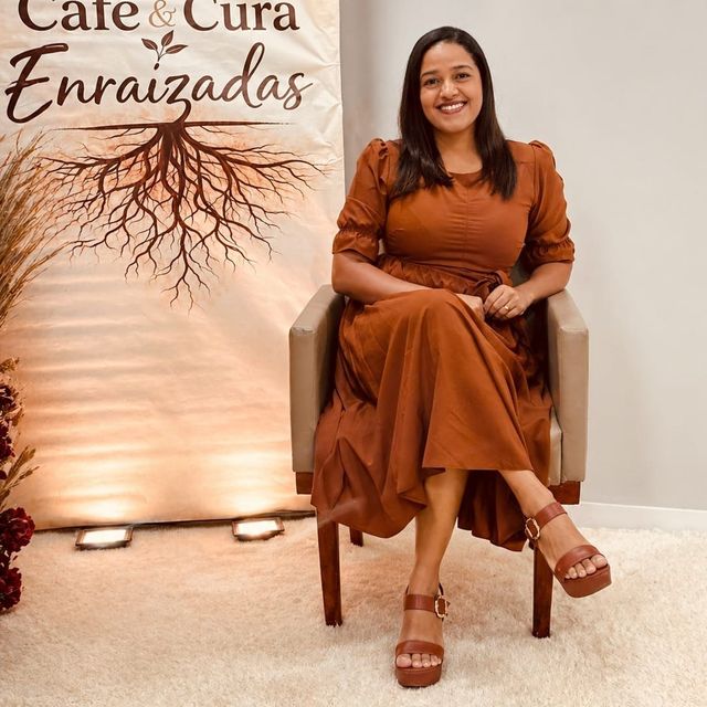 Emily Leal, Psicólogo Salvador