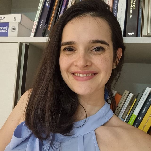 Renata Helena Vargas, Médico clínico geral Goiânia