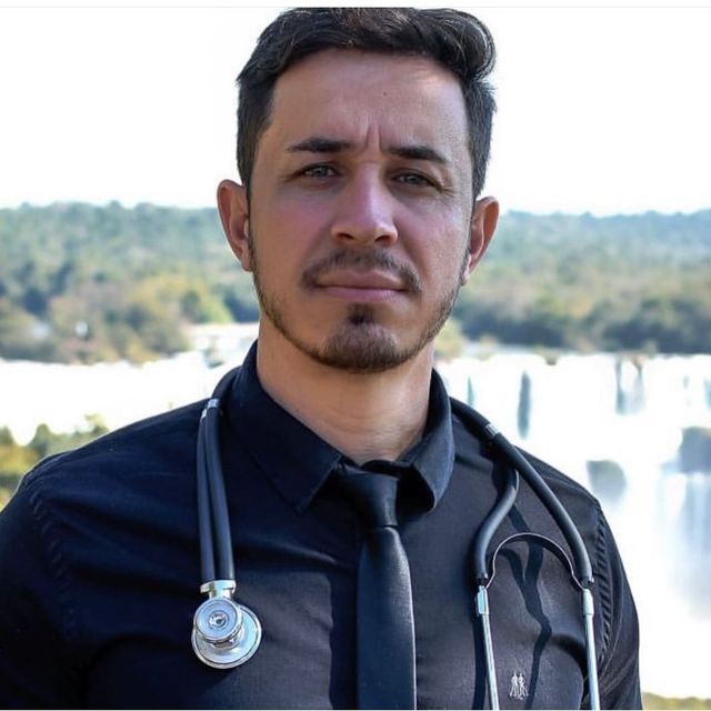 EDINARDO  ALVES SANTOS GIMENEZ, Médico clínico geral Foz do Iguaçu