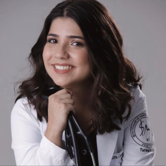 Camila  Costa Filippe Kamhaji