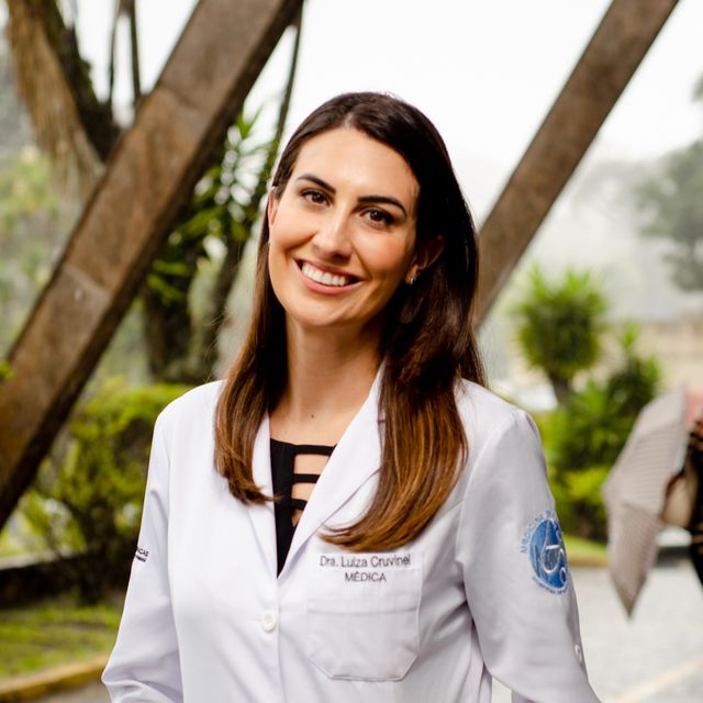 Luiza Cruvinel, Hematologista Curitiba
