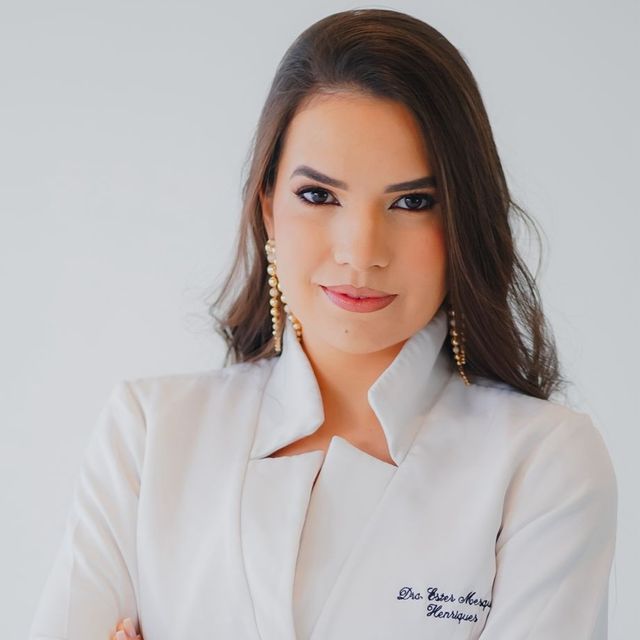 Ester  Mesquita, Cirurgião geral Barra Do Garças