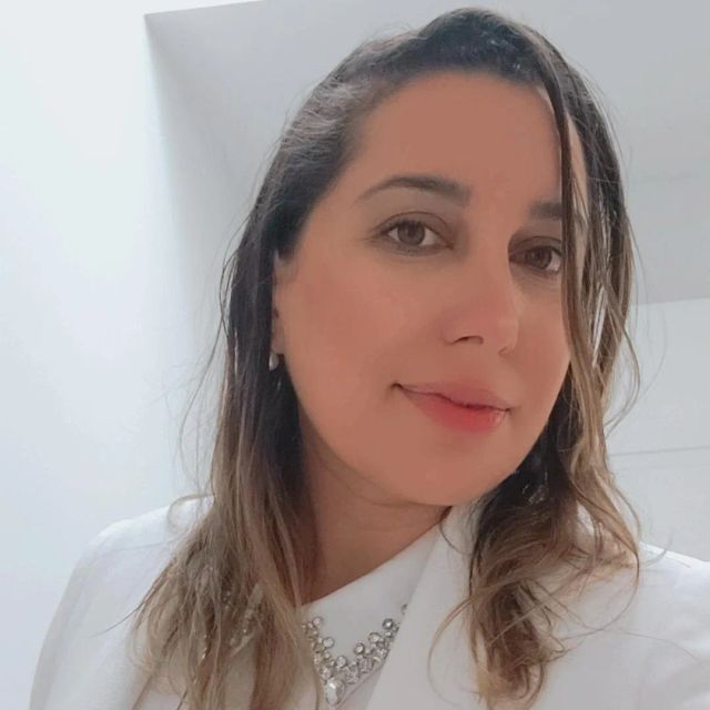 Daniele Caitano De Souza, Médico clínico geral São Paulo