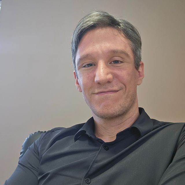 Marlon Peruzzolo, Psiquiatra Curitiba