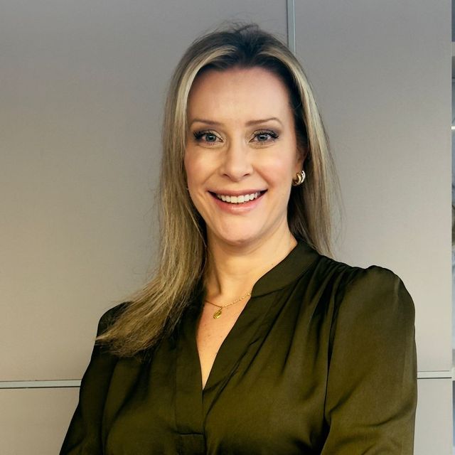 Patricia Zeni de Lima Teixeira de Freitas, Endocrinologista São José Dos Pinhais