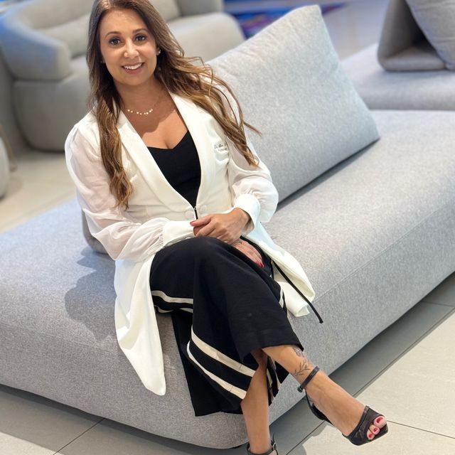 Aline  Conti, Oftalmologista São José do Rio Preto