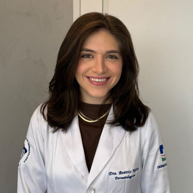 Beatriz Carvalho Neiva, Dermatologista Brasília