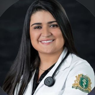 Ampliar imagem: Flavia Silva Ribeiro, Médico clínico geral Teresópolis