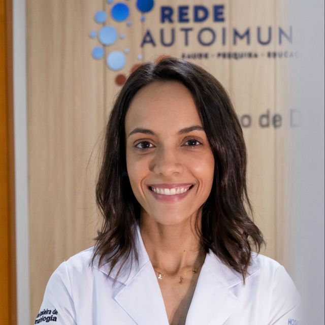 Alice  Leite Mesquita, Reumatologista pediátrico Anápolis