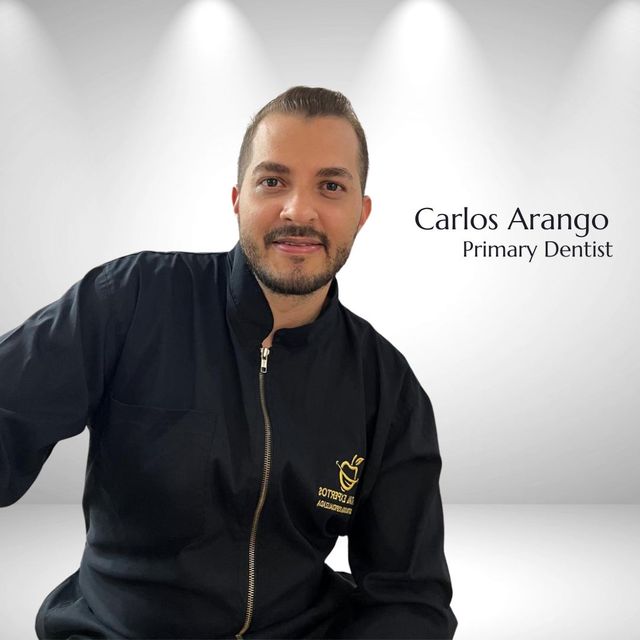 Juan Carlos Arango Marin, Odontólogo Medellín