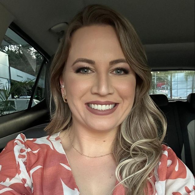 Kelly Meneghetti, Psicólogo Concórdia