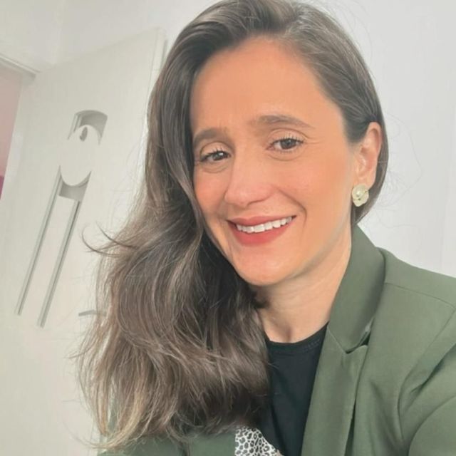 Adriana  Cunha Almeida Rodrigues , Nutricionista Jundiaí