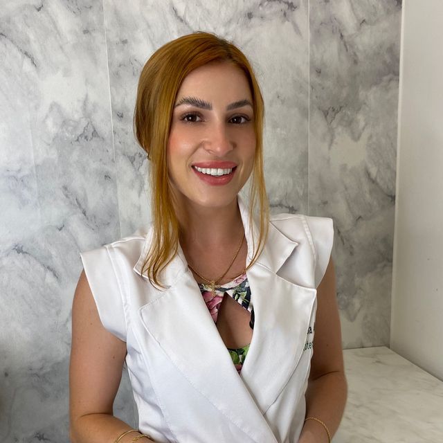Gabriela Oliveira, Fisioterapeuta Joinville