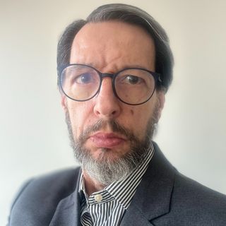 Dr. Antonio Barros Carreira