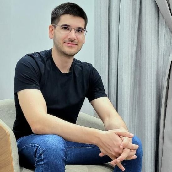 Lucas Bringhenti, Psiquiatra Curitiba