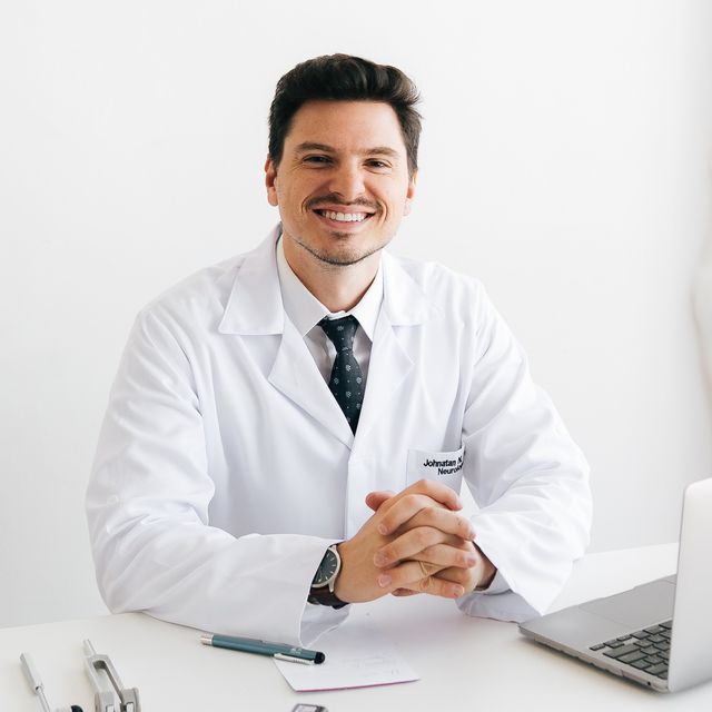 Johnatan Neuls Pasta, Neurologista Criciúma