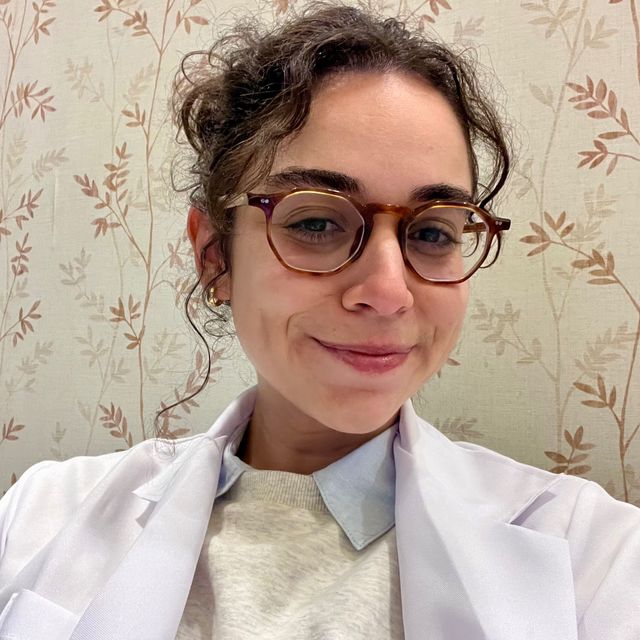 Natalia De Oliveira Larcher, Ginecologista Rio de Janeiro
