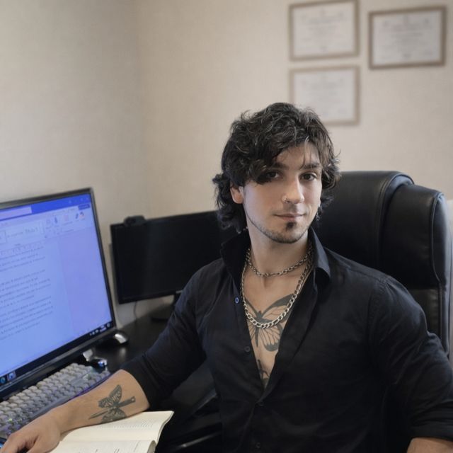 Tomas Agustin Alvarez, Psicólogo Cruce Varela