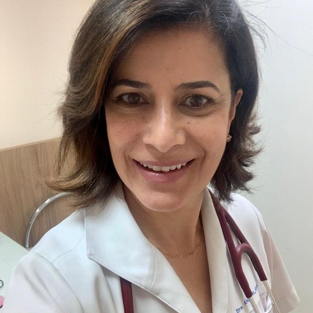 Ana Flávia Souza Ribeiro, Gastroenterologista Betim