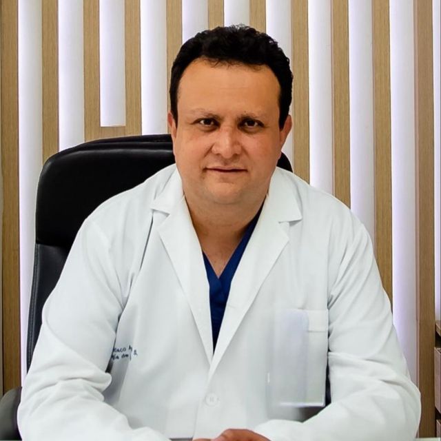 Francisco Javier Aguilar Sierra, Ortopedista y Traumatólogo Bogotá