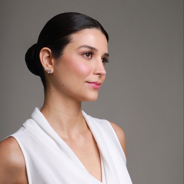 Livia Scarabel, Dermatologista São Paulo