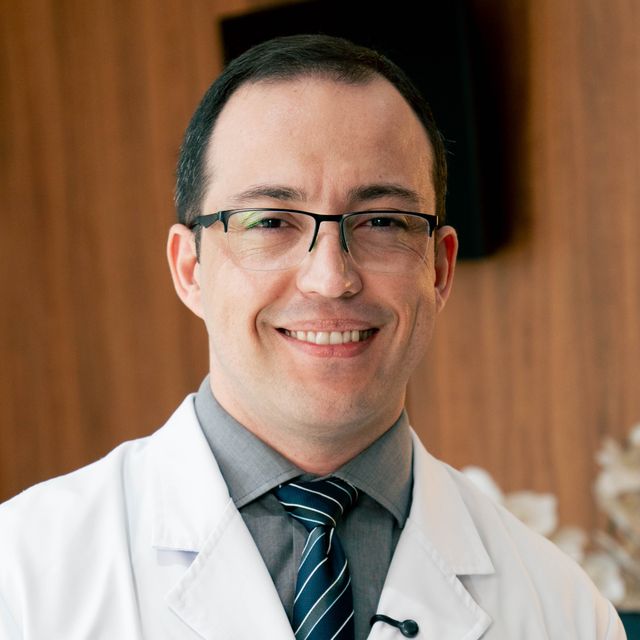 Estevão Tavares de Figueiredo, Cardiologista Marília
