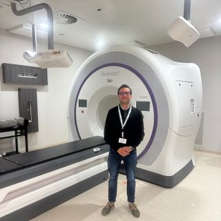 Acercar imagen: Jose Alejandro Esguerra Cantillo, Oncólogo radioterápico Bogotá