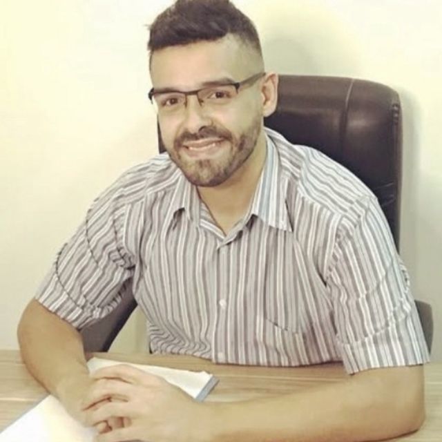 Leandro Oliveira, Psicólogo Santos