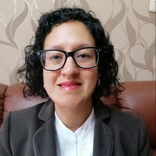 Acercar imagen: Maria Elena Rosas Meneses, Psiquiatra Arequipa