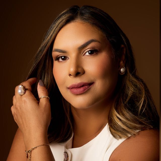 Analu  Lessa Sampaio , Endocrinologista São Paulo