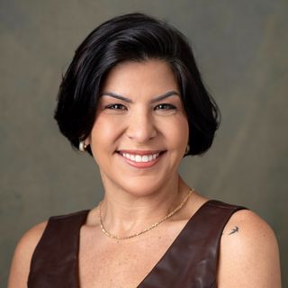 Claudia Braga, Dentista Rio de Janeiro