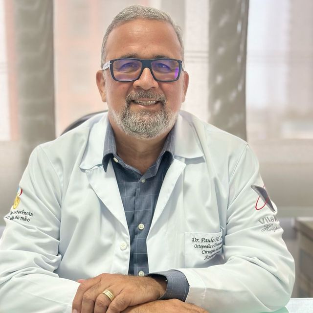 Paulo Henrique Paladini, Cirurgião da mão Vitória