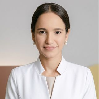 Dra. Camila Cunha Nobre